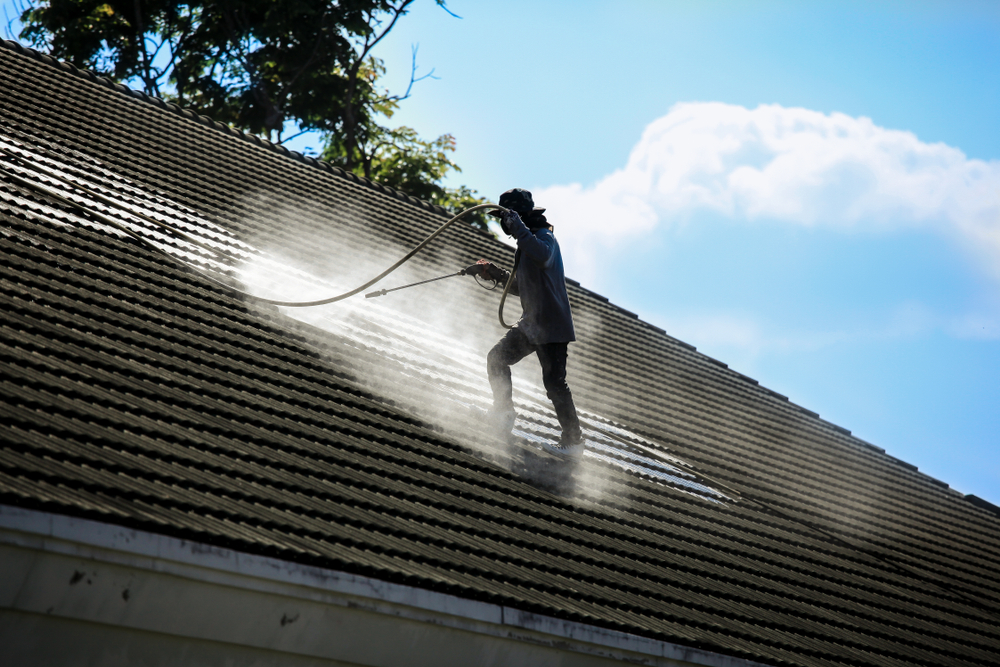 The Dos and Don’ts Of Home Roof Cleaning