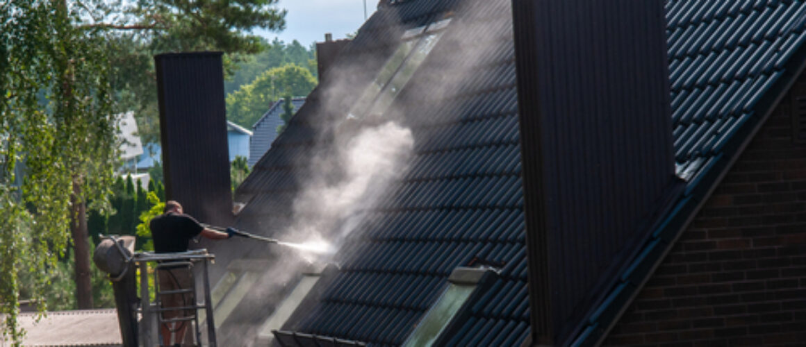 How to Choose the Right Roof Cleaning Company in Stockport
