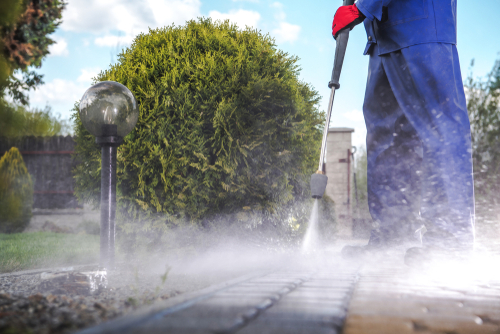 Choosing the Right Cleaning Method for Your Driveway: Tips for Different Surfaces