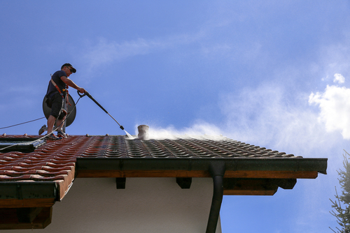 Understanding the Different Roof Materials: Tailoring Cleaning Approaches for Maximum Effectiveness